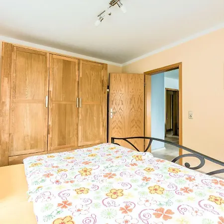 Flat Near The In Rauschenbach Apartment